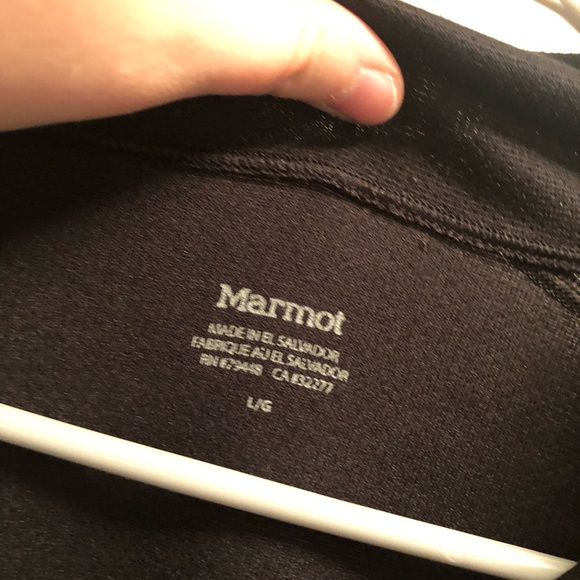 Marmot quarter zip - Picture 2 of 2